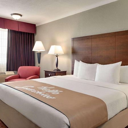 Days Inn By Wyndham Whitmore Lake Eksteriør billede