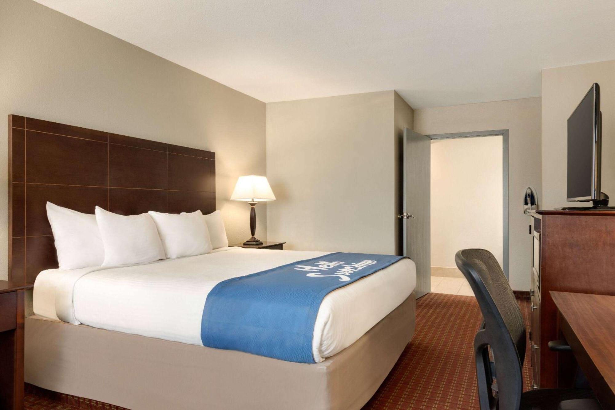 Days Inn By Wyndham Whitmore Lake Eksteriør billede